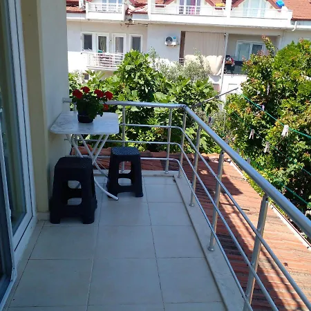 две комнаты в центре города с видом на море Appartement *